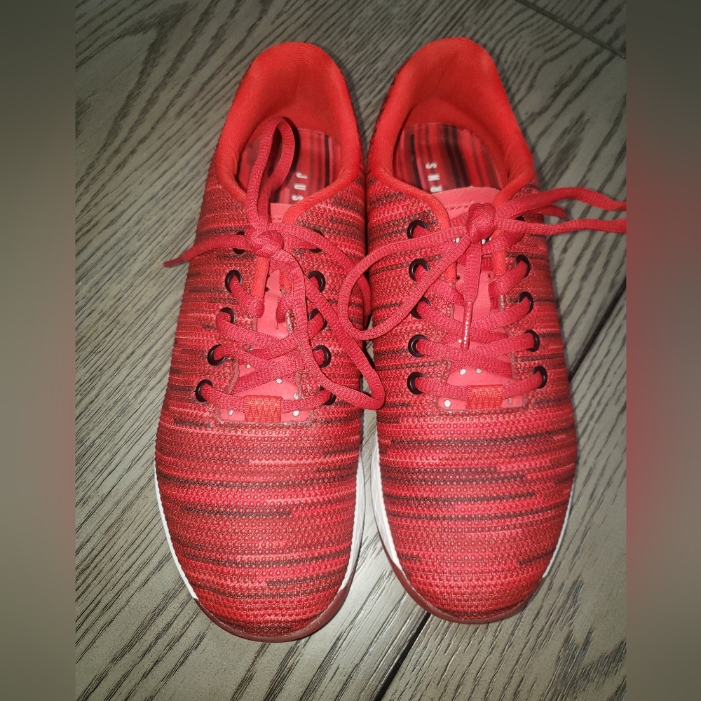 NOBULL Red linear Trainer workout crossfire shoes women sz9